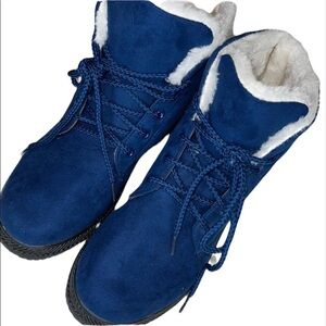 SQL Fur Blue Boots Size 40